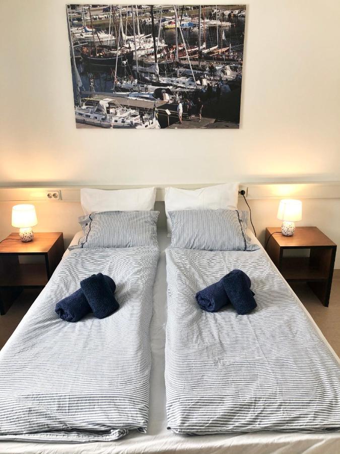 Henans Hostel In The Marina エクステリア 写真